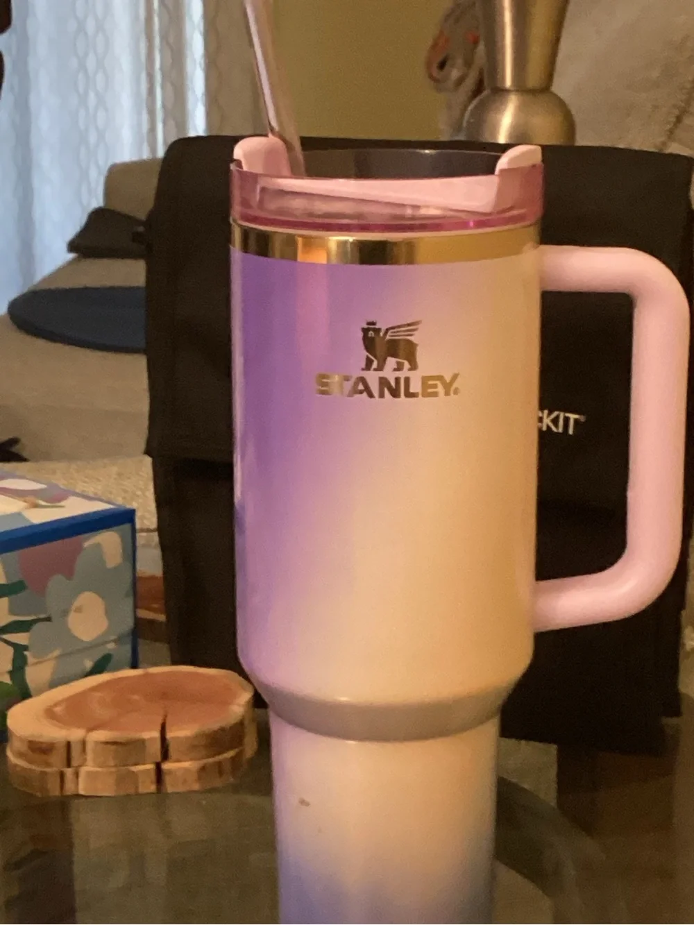 Stanley Lavender to Light Purple Ombre Travel Tumbler with Handle. 40 oz- Straw - Picture 4 of 4
